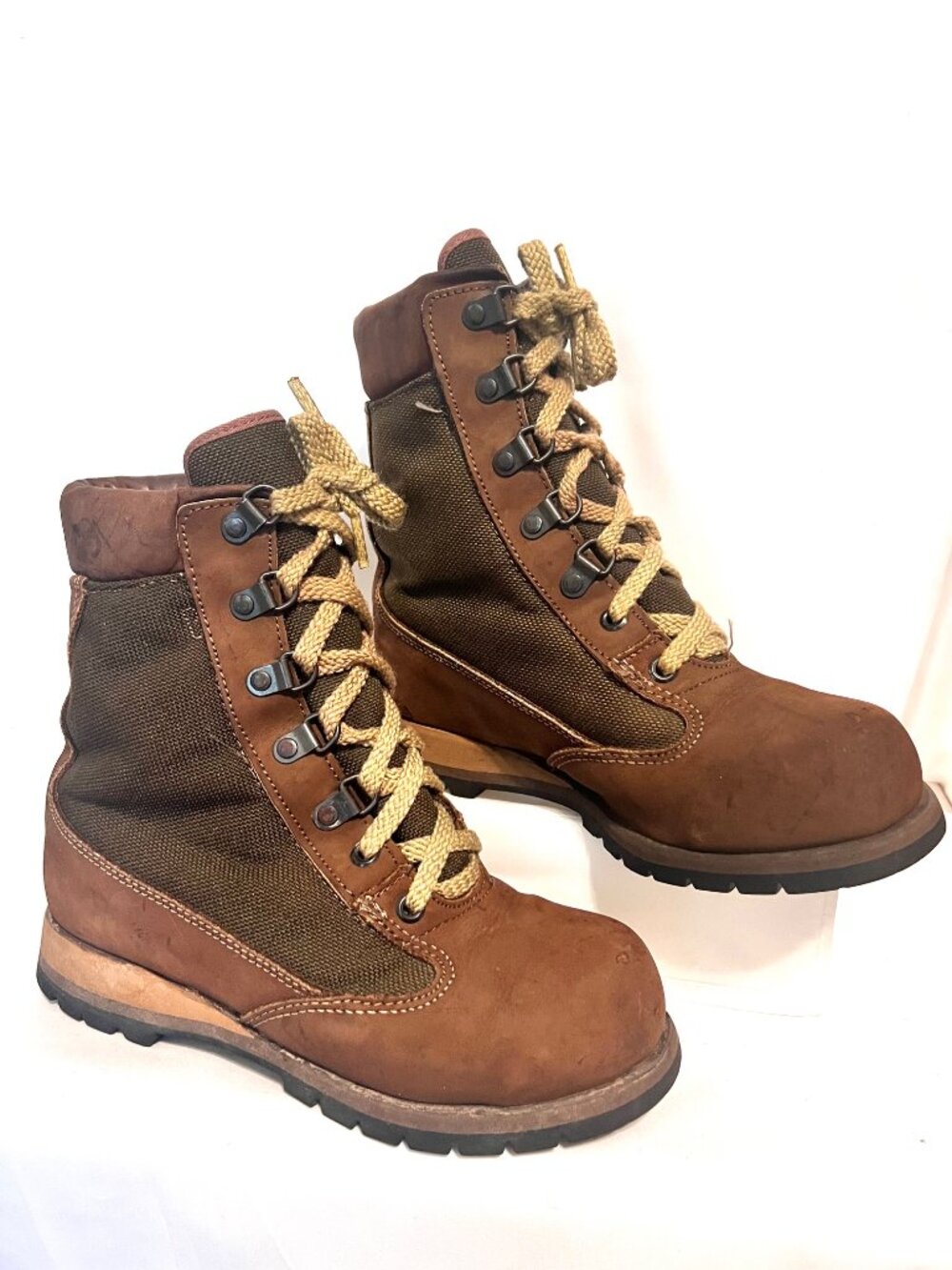 Rocky Boots-Combat Lace Up Youth-5 1/2 M-Vibram Sole-Brown/Tan Mix-Waterproof